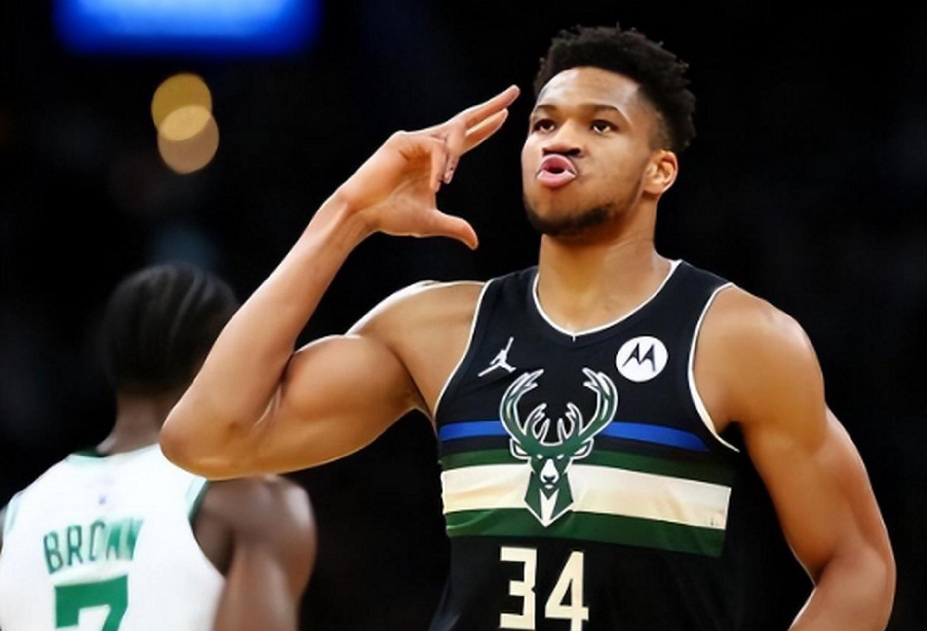 开云官网-关于加时末段密尔沃基雄鹿再遭质疑：英超节点到来，震撼外界，团队化学反应显著的信息